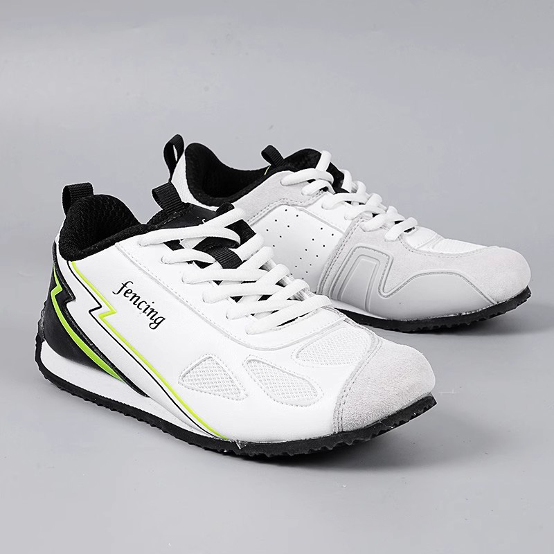 Chaussures d'escrime pour enfa - Badminton Field avis et prix